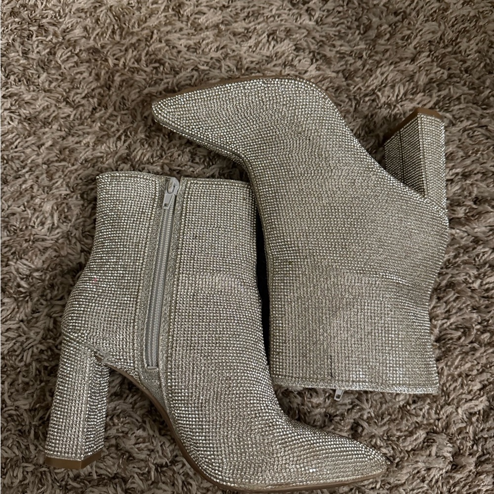 Elegant Silver Ankle Boots